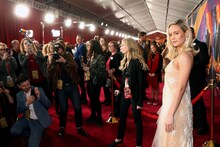 「キャプテン・マーベル」ワールドプレミアに登場したブリー・ラーソン（右）。