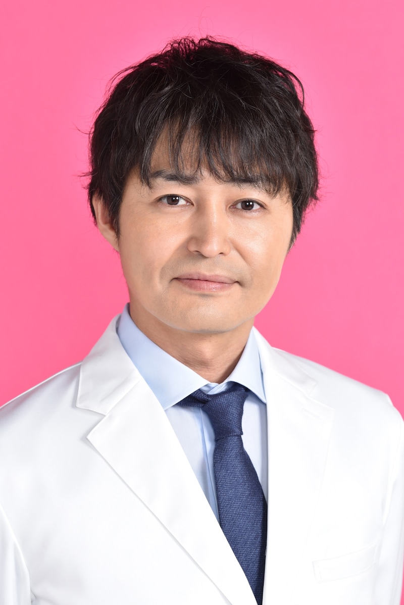 柳楽圭一郎役の安田顕。