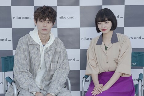 左から菅田将暉、小松菜奈。