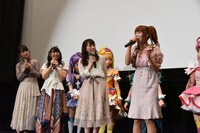 「映画プリキュアミラクルユニバース」完成披露舞台挨拶の様子。