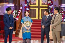 3月18日放送の「人生が変わる1分間の深イイ話×しゃべくり007 合体SP」より、高畑充希（中央左）。(c)日本テレビ