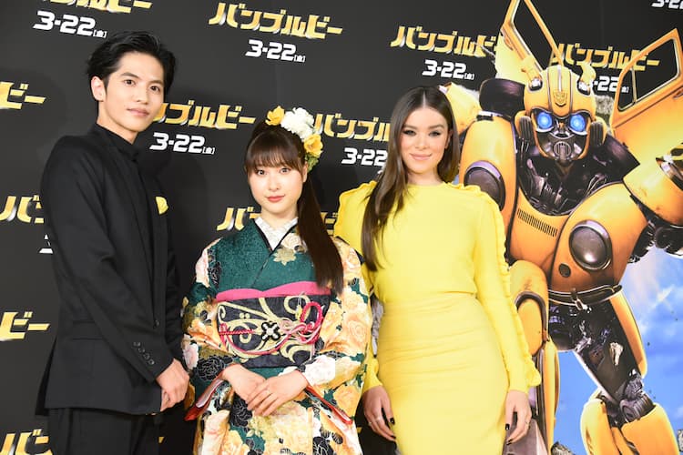バンブルビー H スタインフェルド来日 土屋太鳳 志尊淳と黄色のカーペット踏む 写真21枚 映画ナタリー