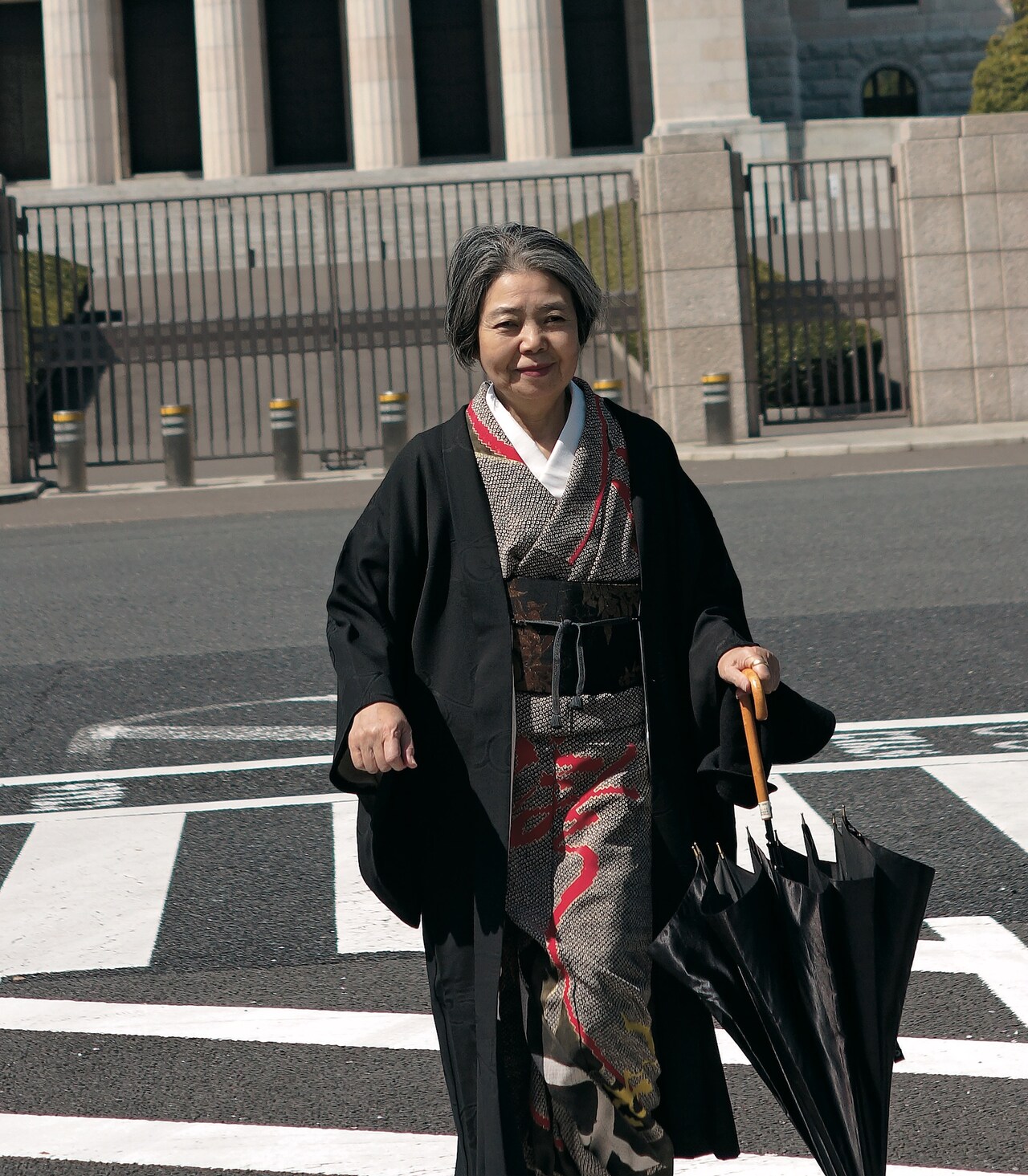 樹木希林の世界を堪能、展覧会「遊びをせんとや生まれけむ展」開催