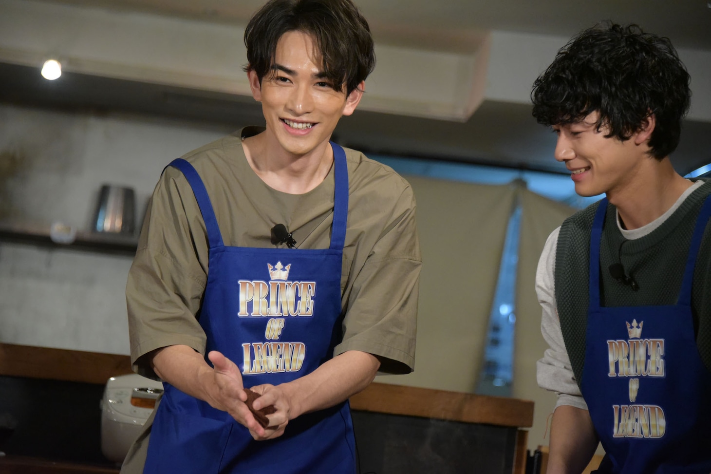 やけどしそうになった町田啓太（左）。