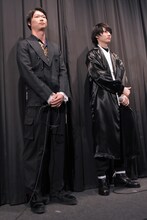 左から笠松将、桜田通。