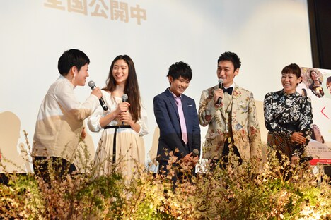 「まく子」公開記念舞台挨拶の様子。