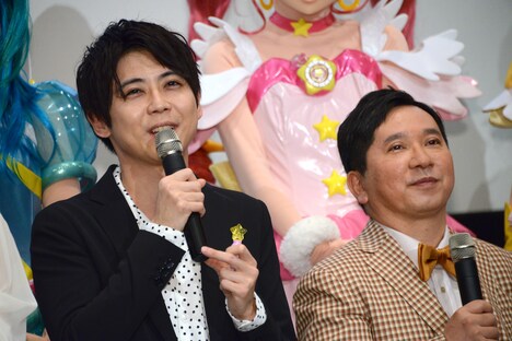 左から梶裕貴、田中裕二。