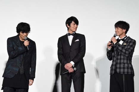 左から久保田悠来、岩永徹也、高橋真佳把。