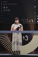 サマル・イェスリャーモワ