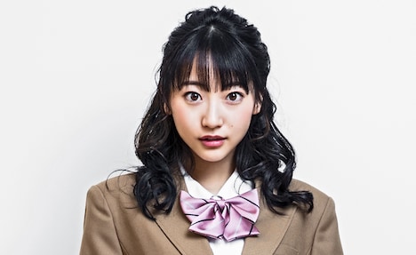 武田玲奈演じる大野ふみ。