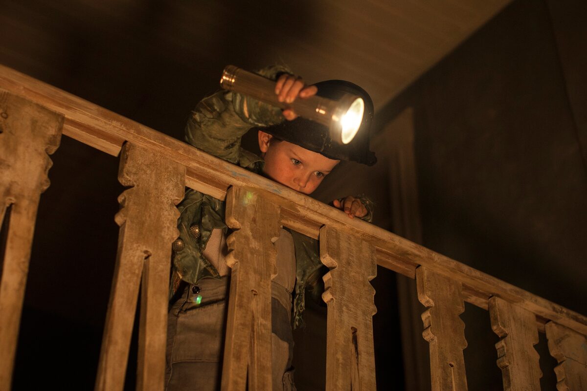 誰もいない廊下が軋み 何か が背後に迫る マローボーン家の掟 本編映像 映画ナタリー