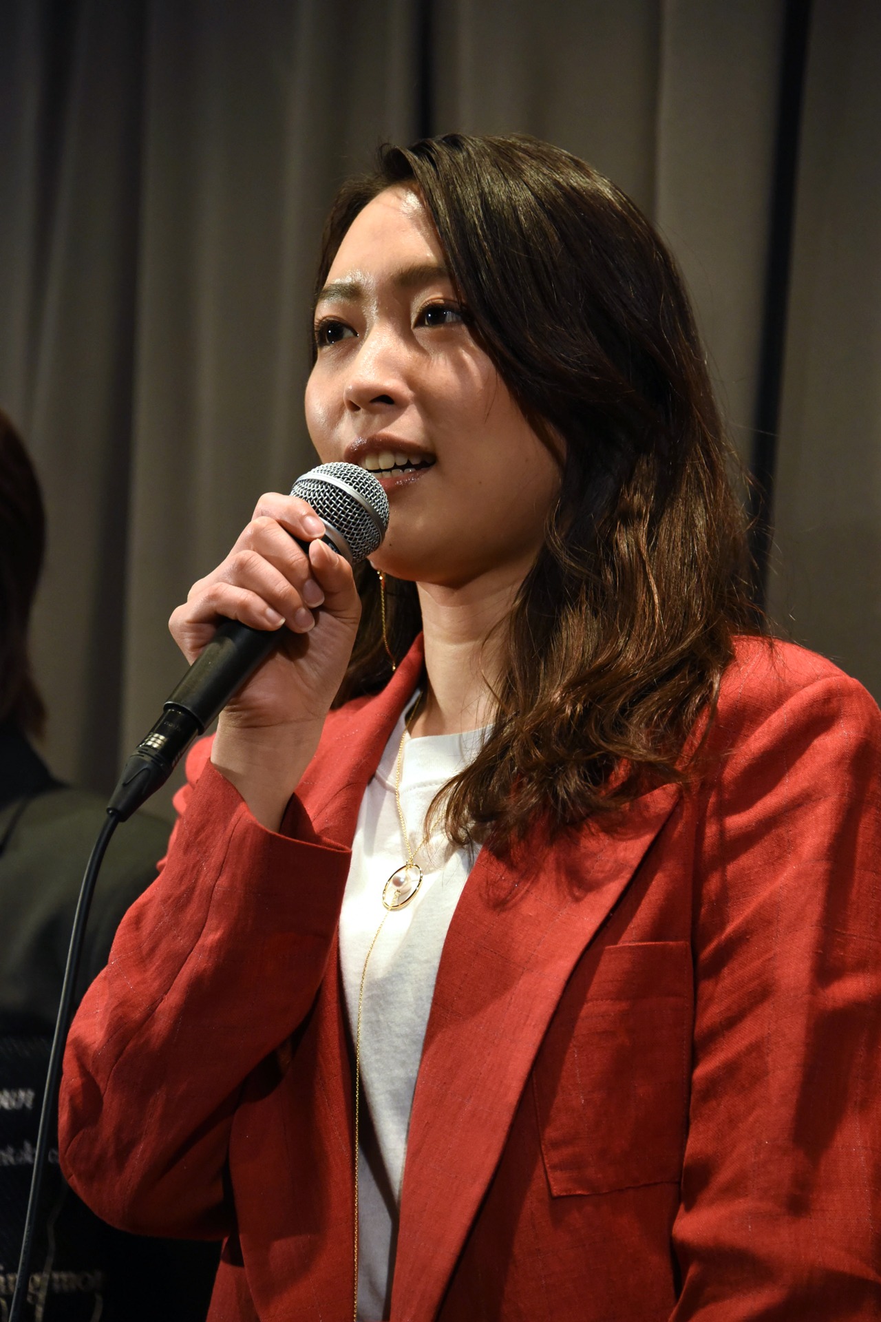 黒川芽以