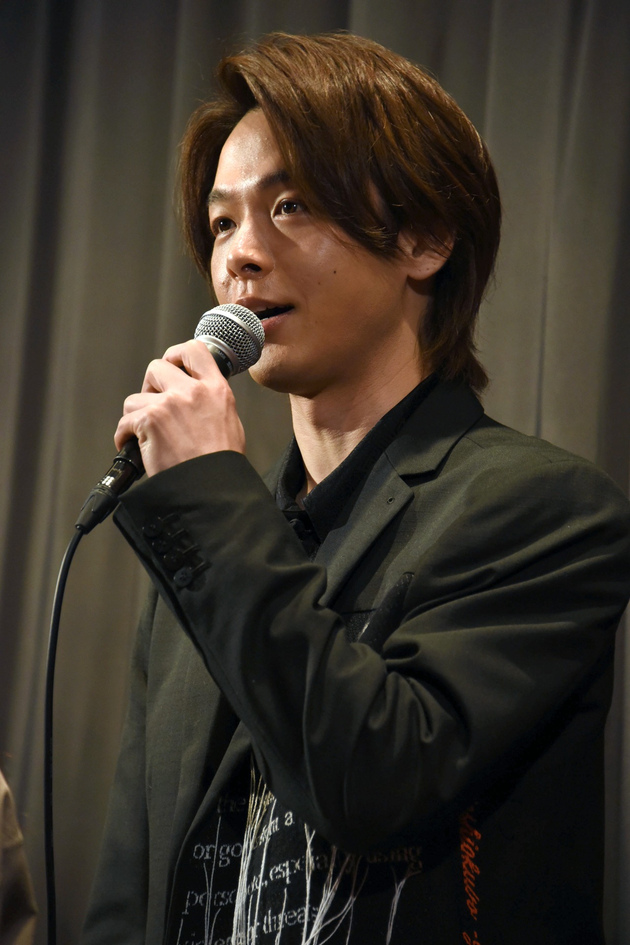中村倫也