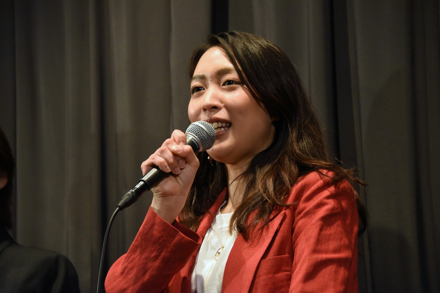 黒川芽以