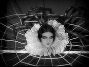 「見世物」 (c)1927MGM