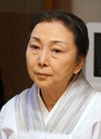 梶芽衣子演じる筧久栄。