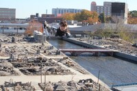 「麻雀放浪記2020」現場よりミニチュアセットを用いた撮影の様子。