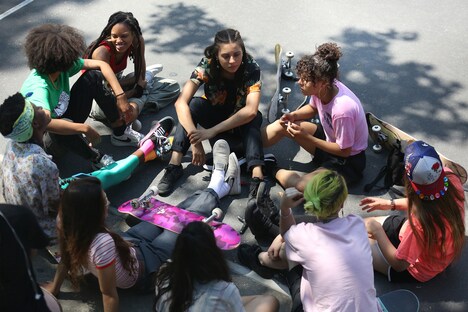 「スケート・キッチン」