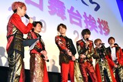 SixTONES。左から田中樹、森本慎太郎、松村北斗、高地優吾、京本大我、ジェシー。