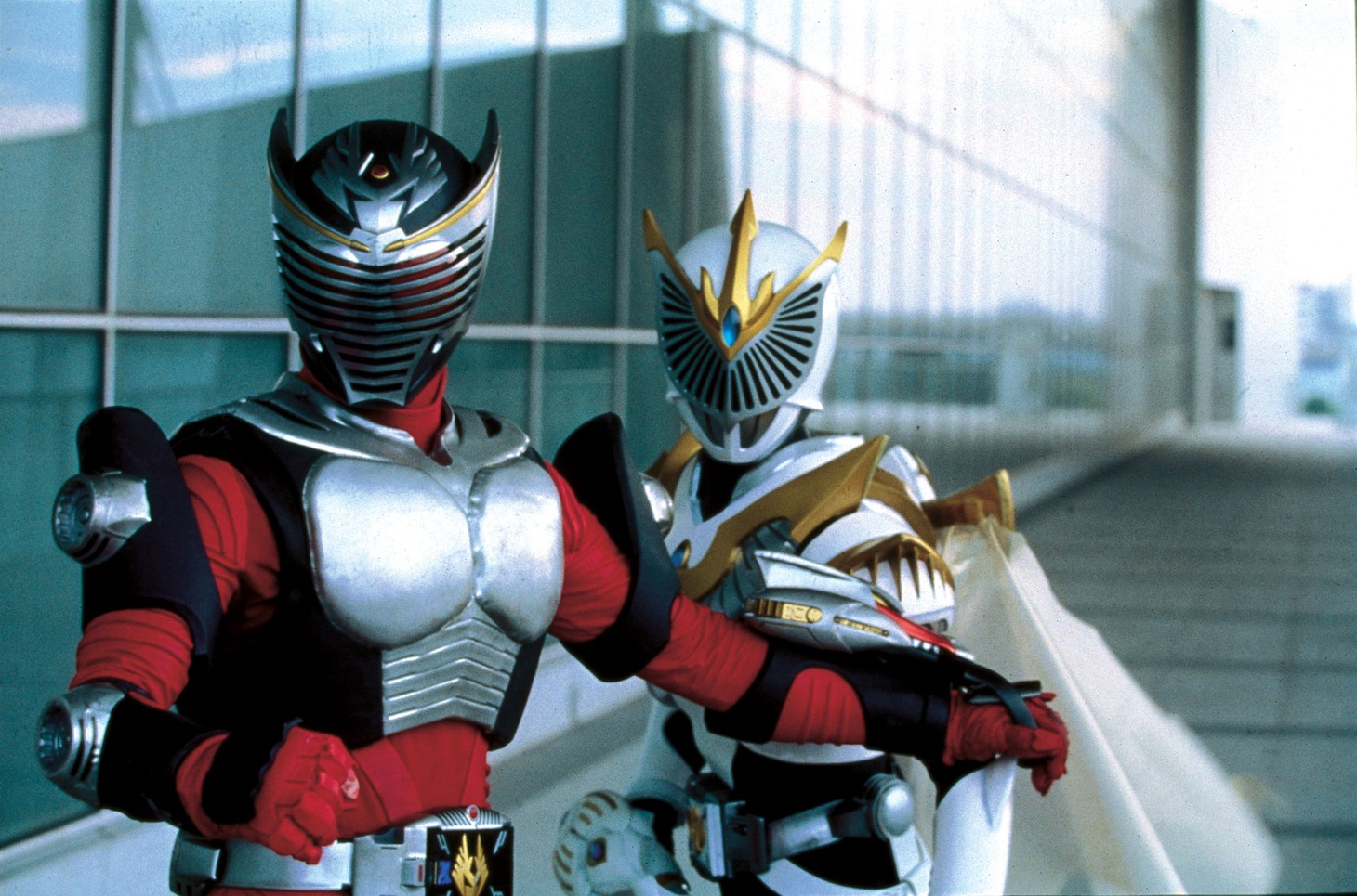 「仮面ライダー龍騎／EPISODE FINAL ディレクターズカット版」 (c)2002「龍騎・ハリケンジャー」製作委員会 (c)石森プロ・東映