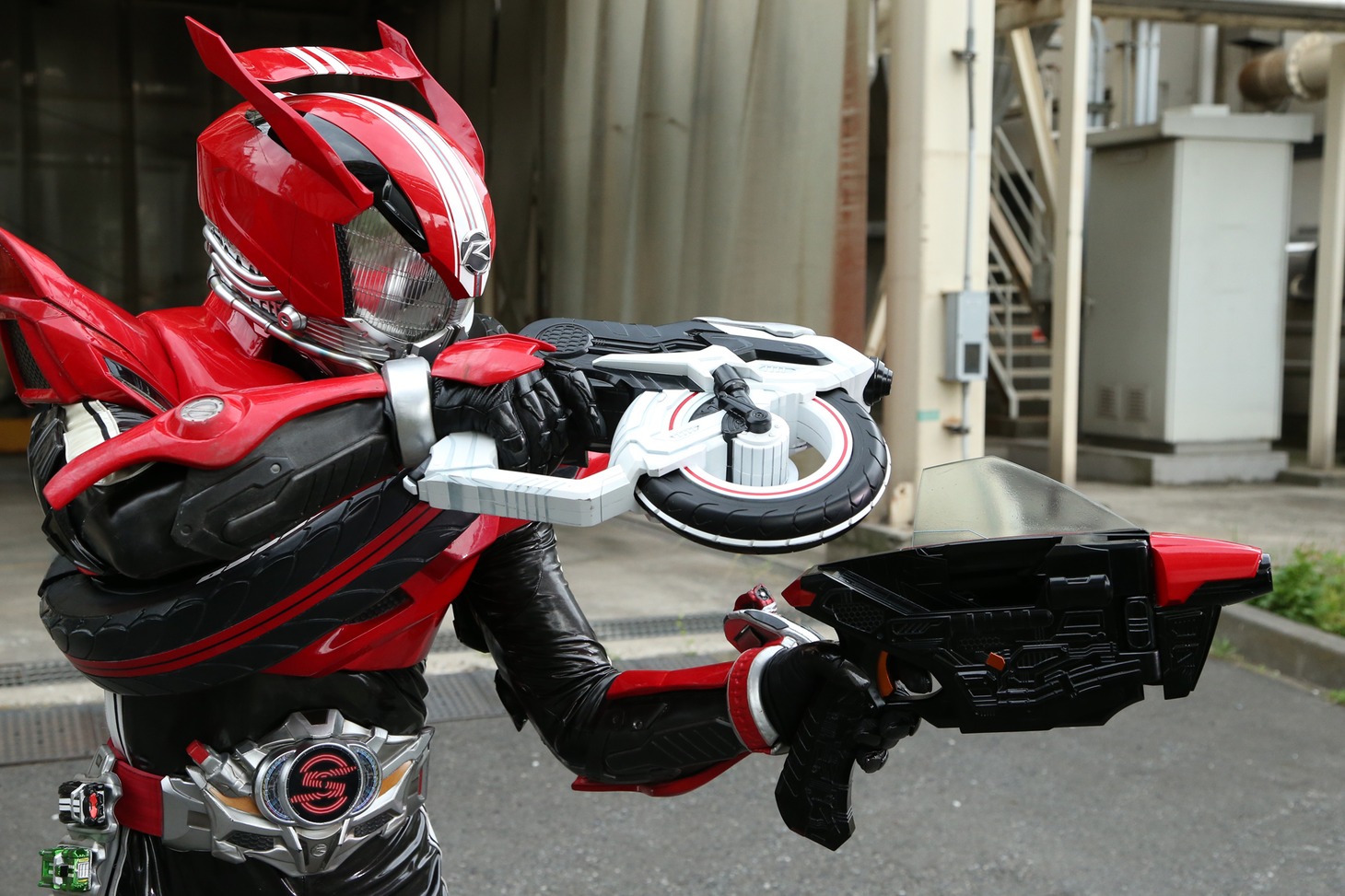 「劇場版 仮面ライダードライブ サプライズ・フューチャー」 (c)2015 劇場版「ドライブ・ニンニンジャー」製作委員会 (c)石森プロ・東映