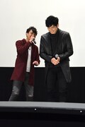 左から高野八誠、松田悟志。