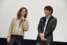 左から萩野崇、弓削智久。