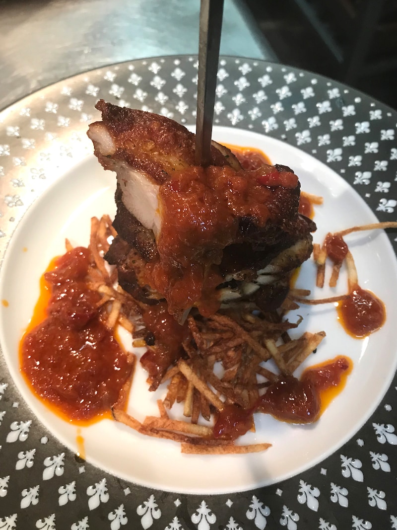 「マイケル店長特製の怪力串差しグリル」(税抜680円)