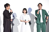 左からTAKAHIRO、柴田杏花、秋山真太郎。
