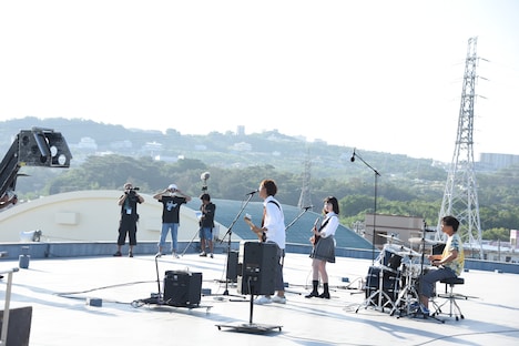 ライブシーンの撮影の様子。