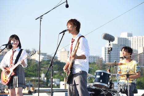 ライブシーンの撮影の様子。