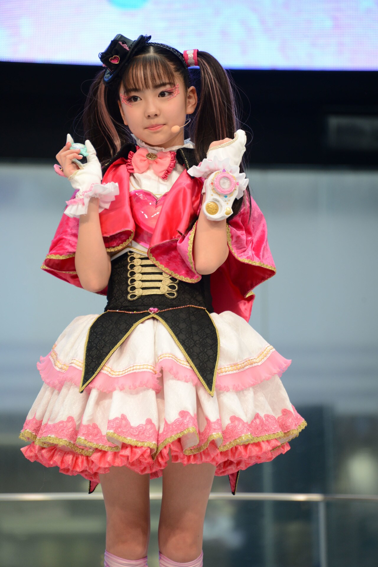 菱田未渚美　アクリルスタンド Girls² 菱田未渚美ちゃん アクリルスタンド - メルカリ