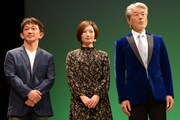 左から谷垣健治、武田梨奈、倉田保昭。