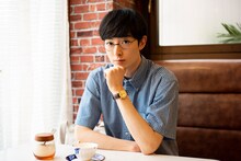 濱正悟演じる中村聡。