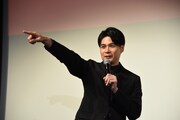 「スクリーンで会おうぜ!」と「キングダム」に出演しているかのように言う吉村崇。