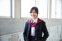 恒松祐里演じる真中希海。