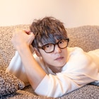 窪田正孝デジタルカレンダーのメイキング映像解禁、5月分アザーカットも