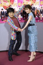 「恋と就活のダンパ」試写会の様子。左から加藤諒、小芝風花。