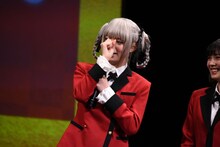 柳美稀に「飼われたい」と言われ、照れる池田エライザ。