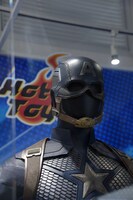 撮影で使用されたキャプテン・アメリカのコスチューム。