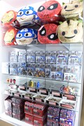 「『アベンジャーズ／エンドゲーム』エクスクルーシブ・ストア by ホットトイズ」の様子。