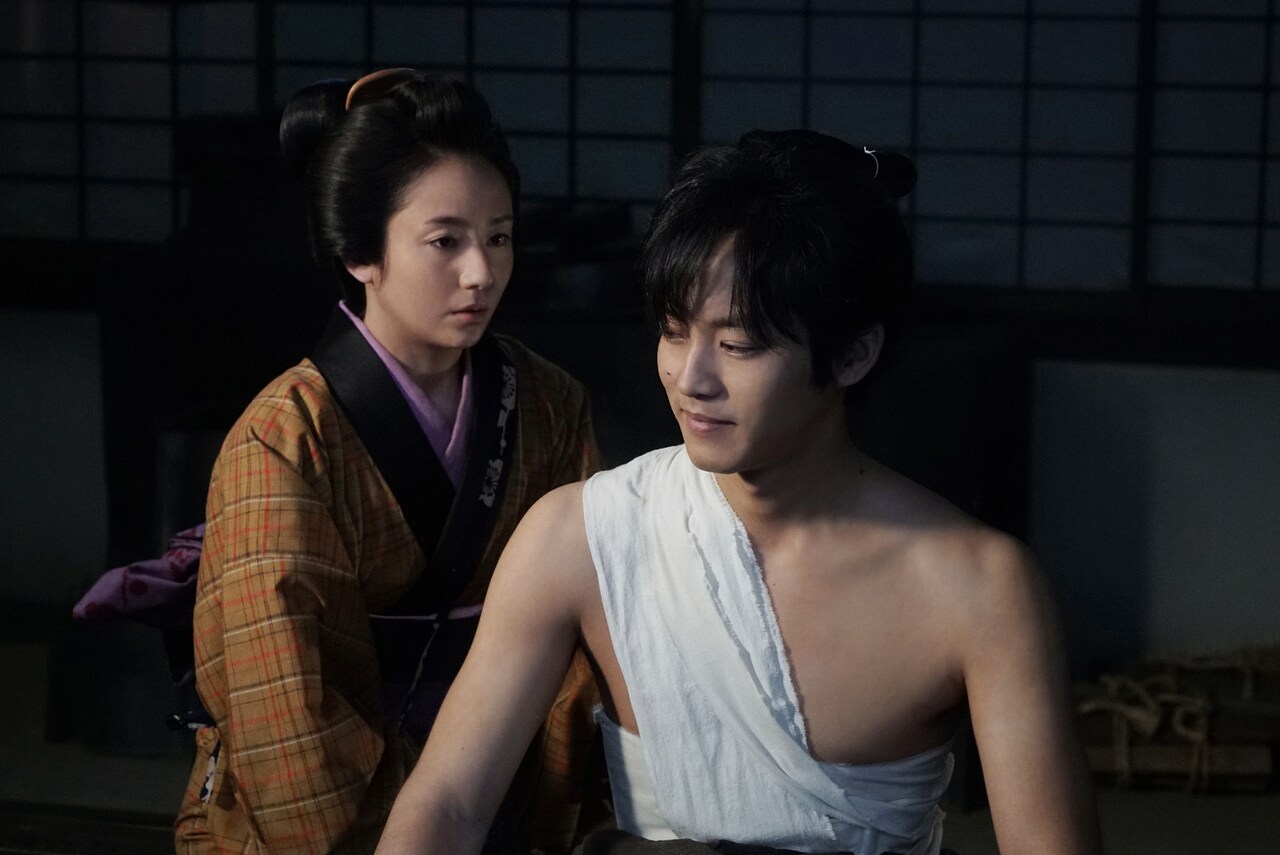 松坂桃李と木村文乃の2ショット収めた「居眠り磐音」新場面写真が到着