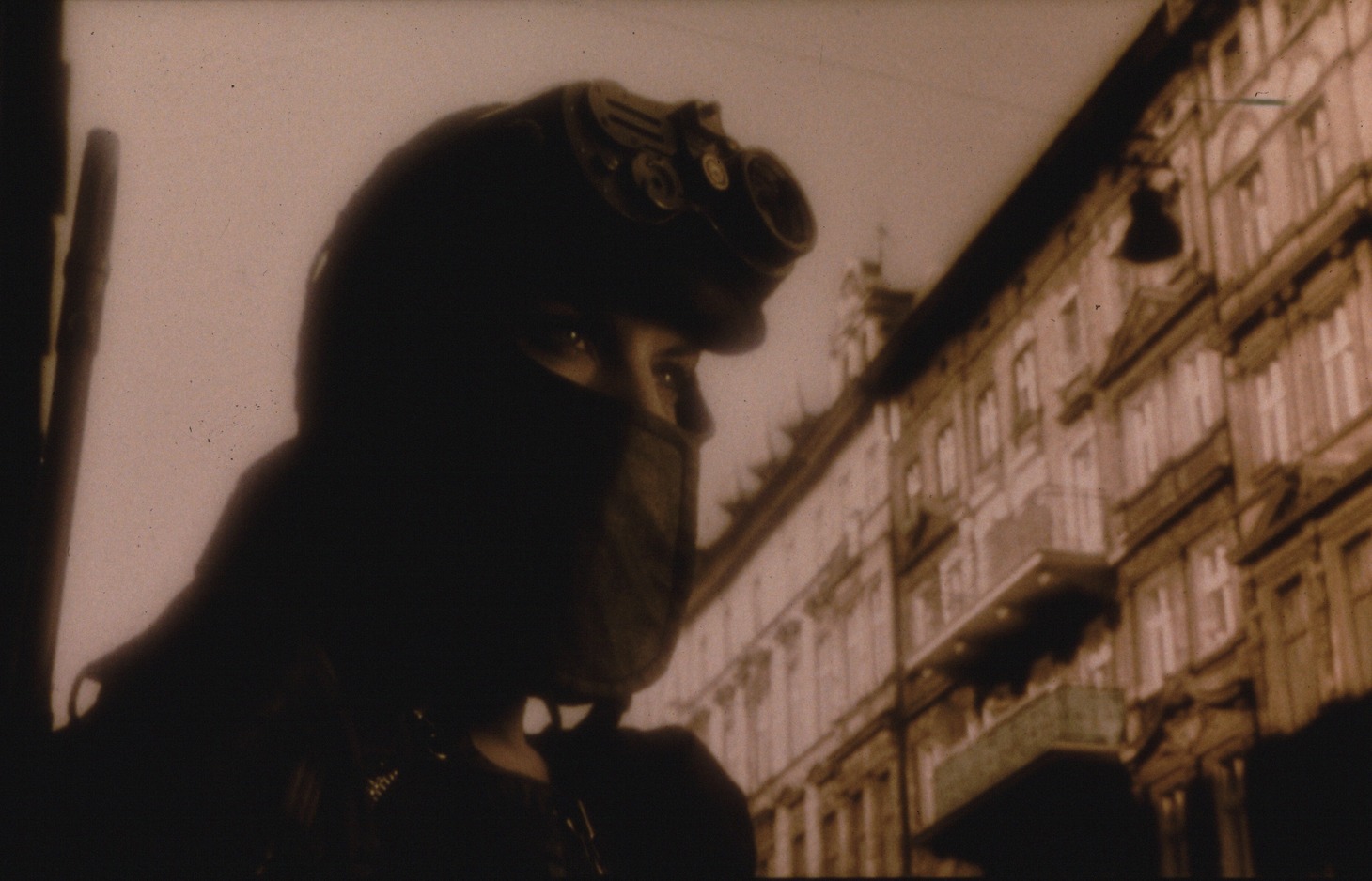 「アヴァロン」 (c)2000 Mamoru Oshii and Avalon Project