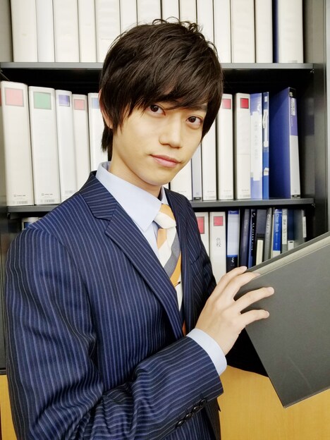 高橋健介演じる楢原快人。