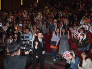 第9回北京国際映画祭にて舞台挨拶に登壇したジェシー(中央)。