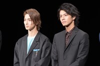 左から横浜流星、中尾暢樹。