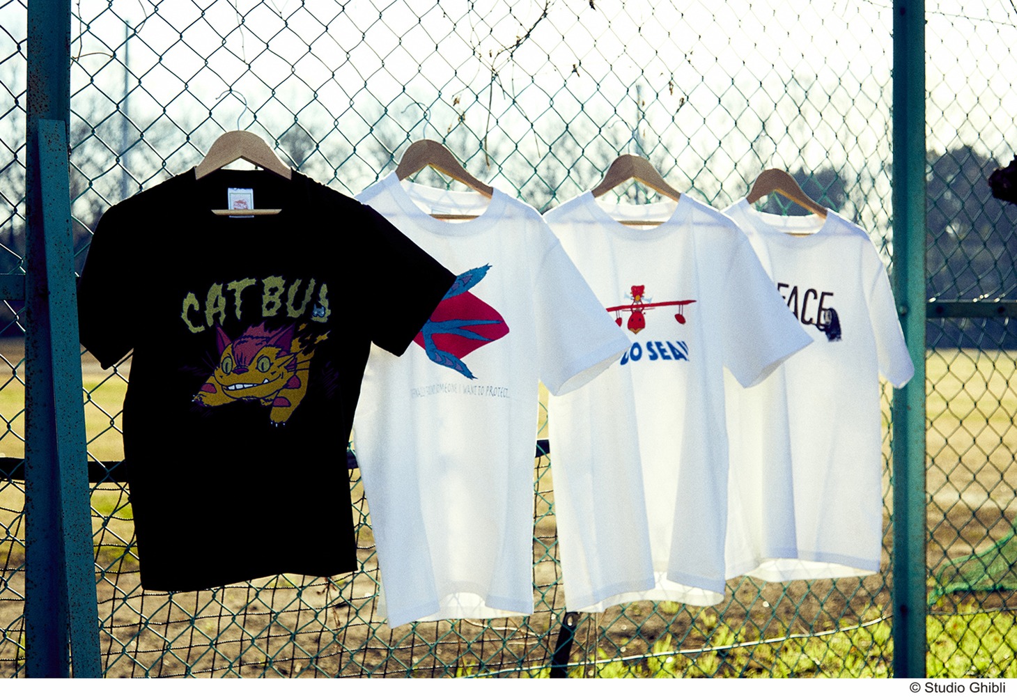 GBLより発売されるTシャツ。