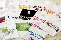 GBLより発売されるTシャツ。