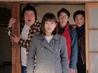 「スマホ拾っただけなのに」