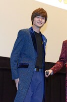 濱正悟と衣装を交換した結木滉星。